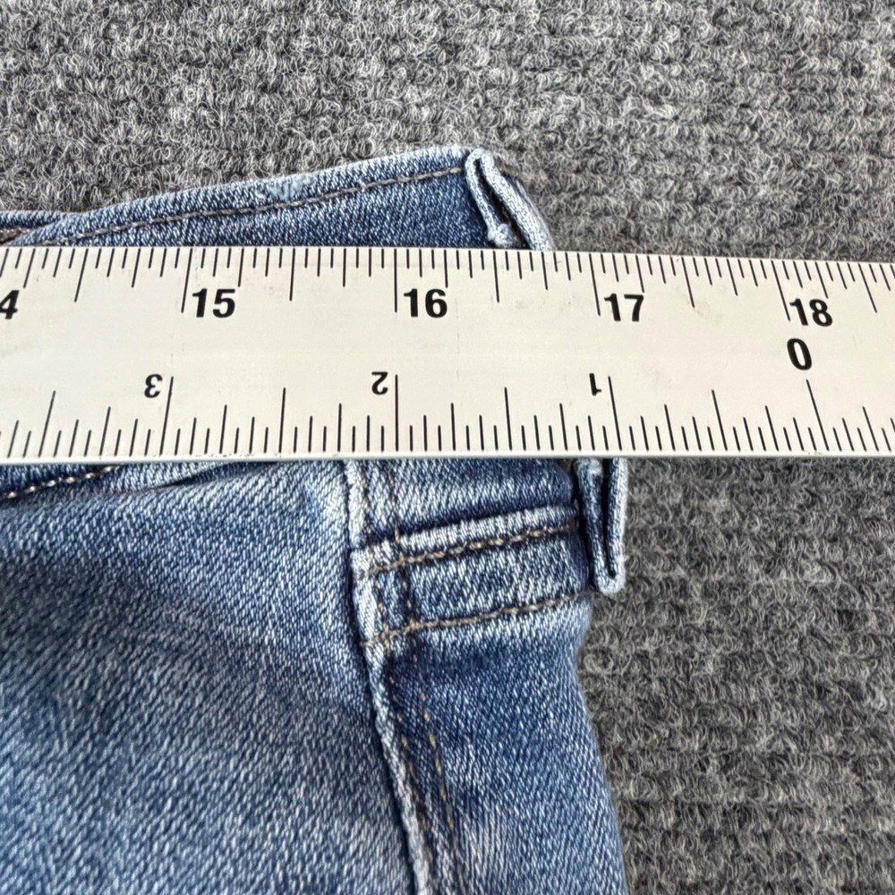 Levis 505 Straight Leg Jeans Womens 33 Medium Wash Floral Embroidered Blue Denim - Picture 5 of 10